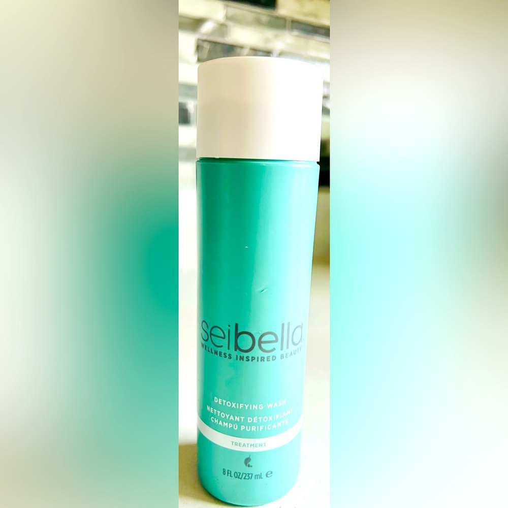 Seibella by Melaleuca hair detoxifying wash. 100% organic.